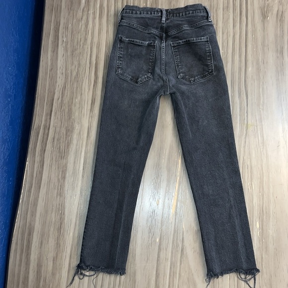 AGOLDE RILEY STRAIGHT LEG CROPPED HIGH RISE RAW HEM BLACK JEANS 26 - Picture 5 of 16